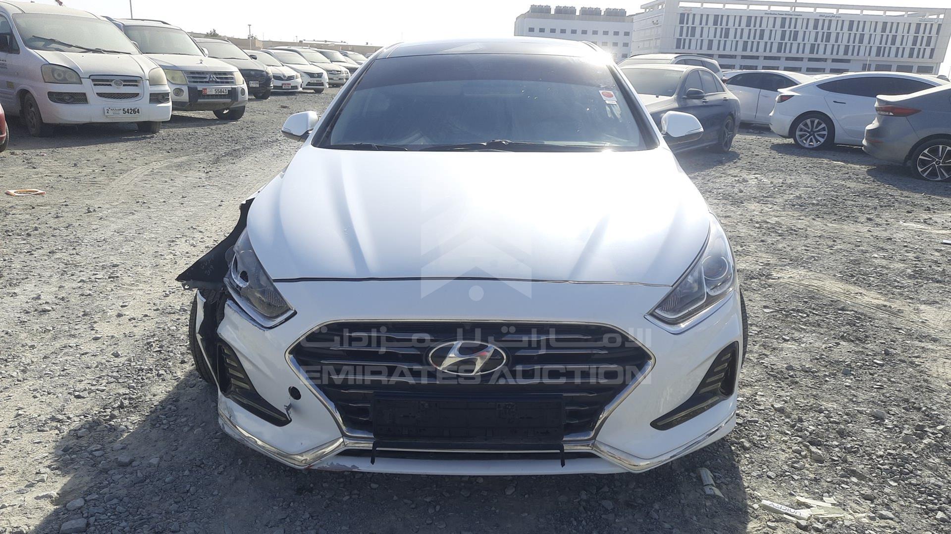 2018 HYUNDAI SONATA VIN: KMHE241G1JA419355