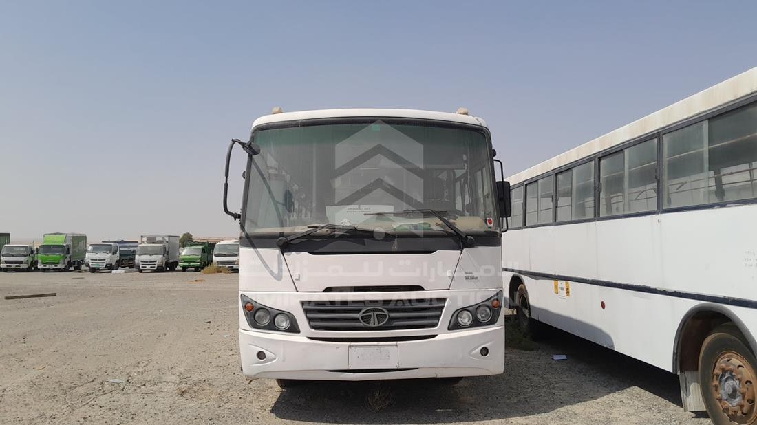 2016 Tata LPO1618 — Full Front View — Photo 1