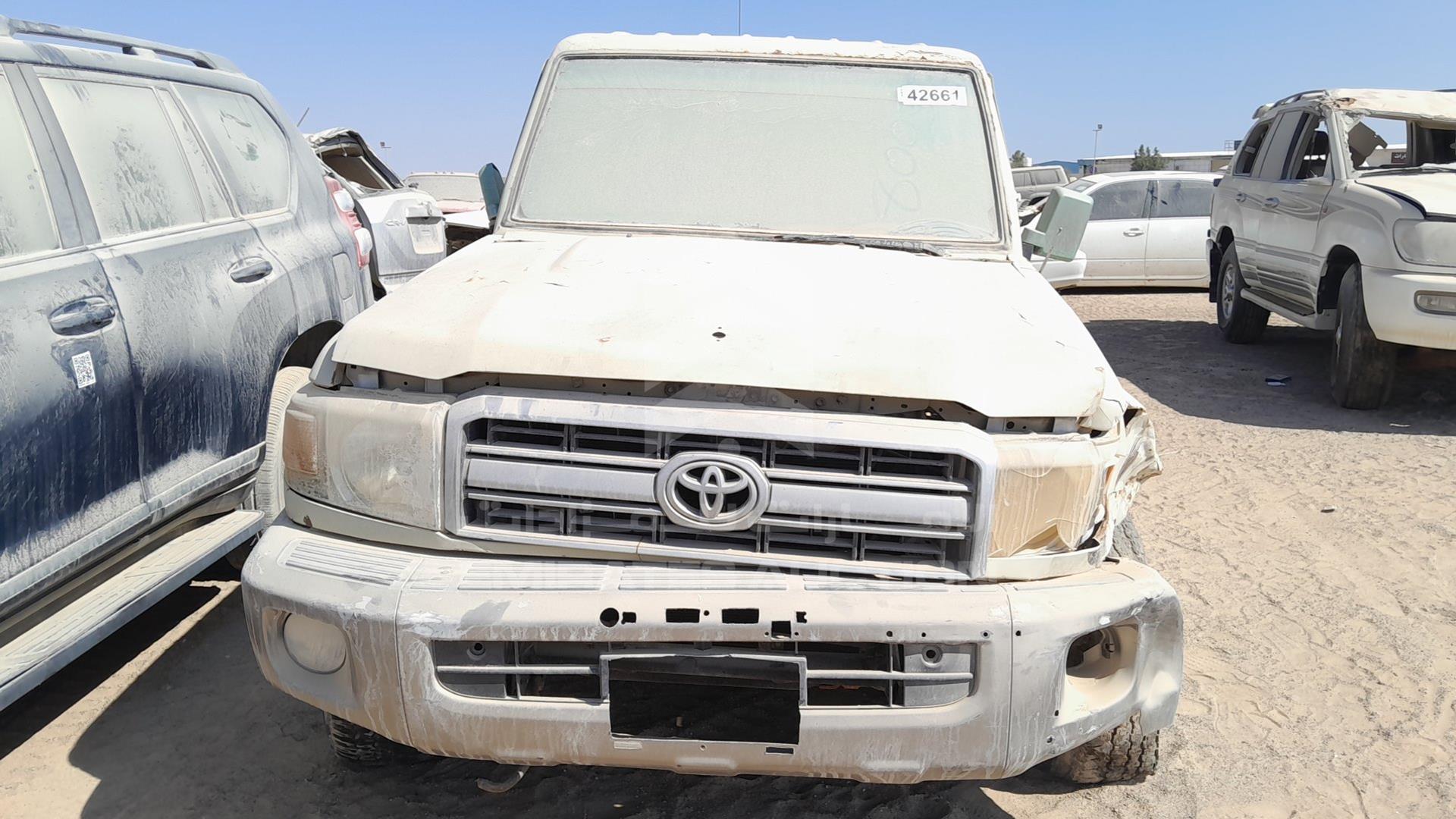 2007 TOYOTA LAND CRUISER VIN: JTFLJ73JX76036221