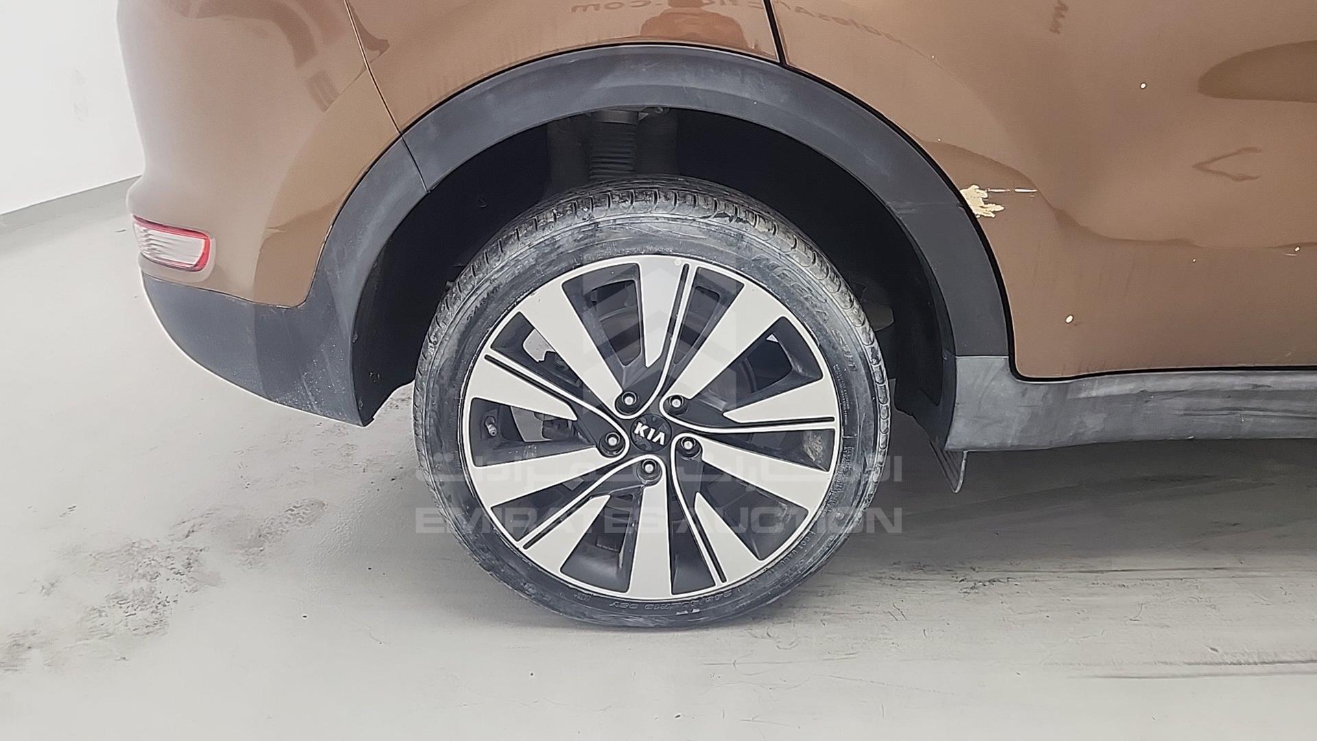 2017 KIA SPORTAGE VIN: U5YPH81A1HL082573
