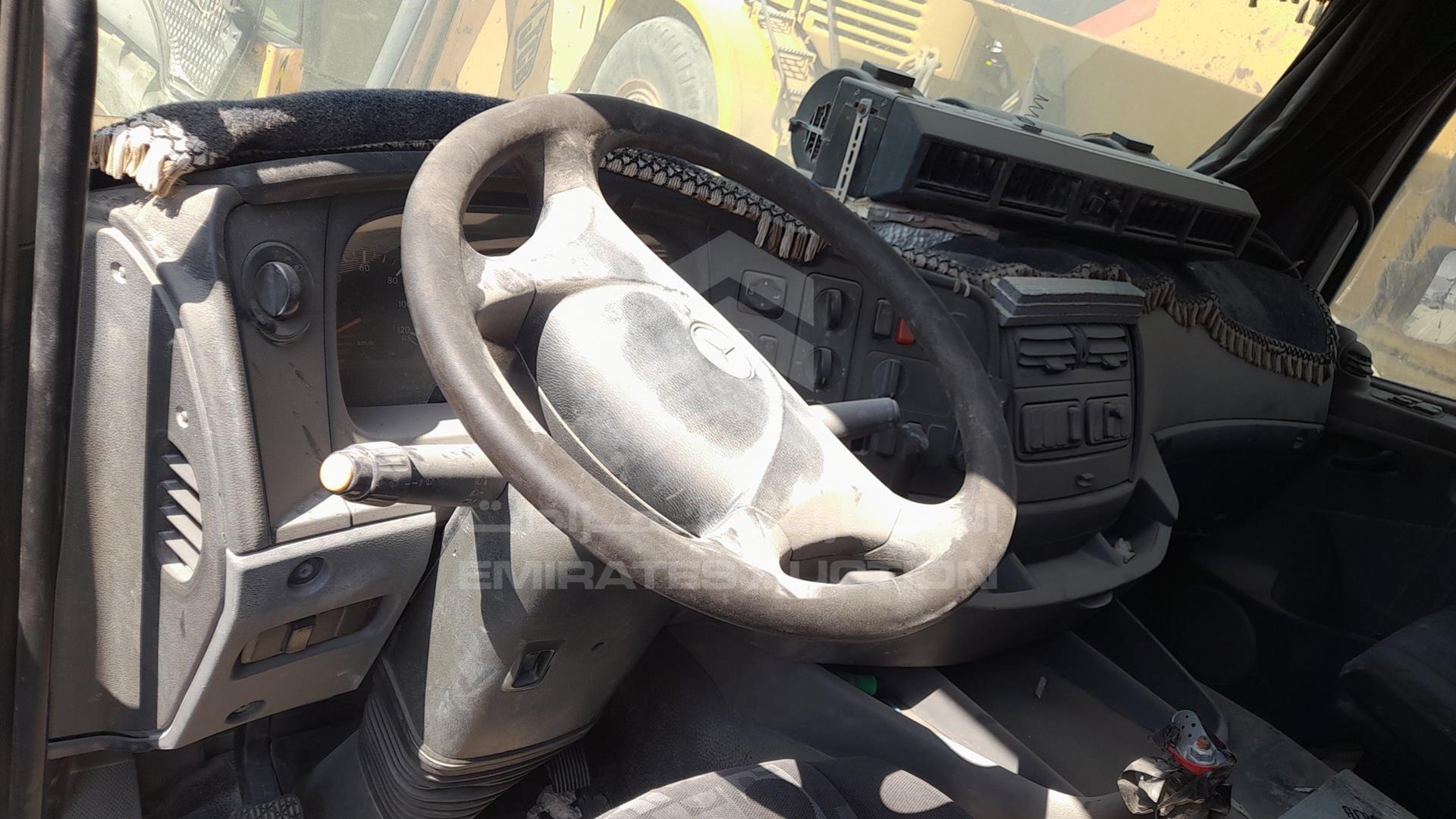 0 MERCEDES 1840 VIN: WDB9440331L098948