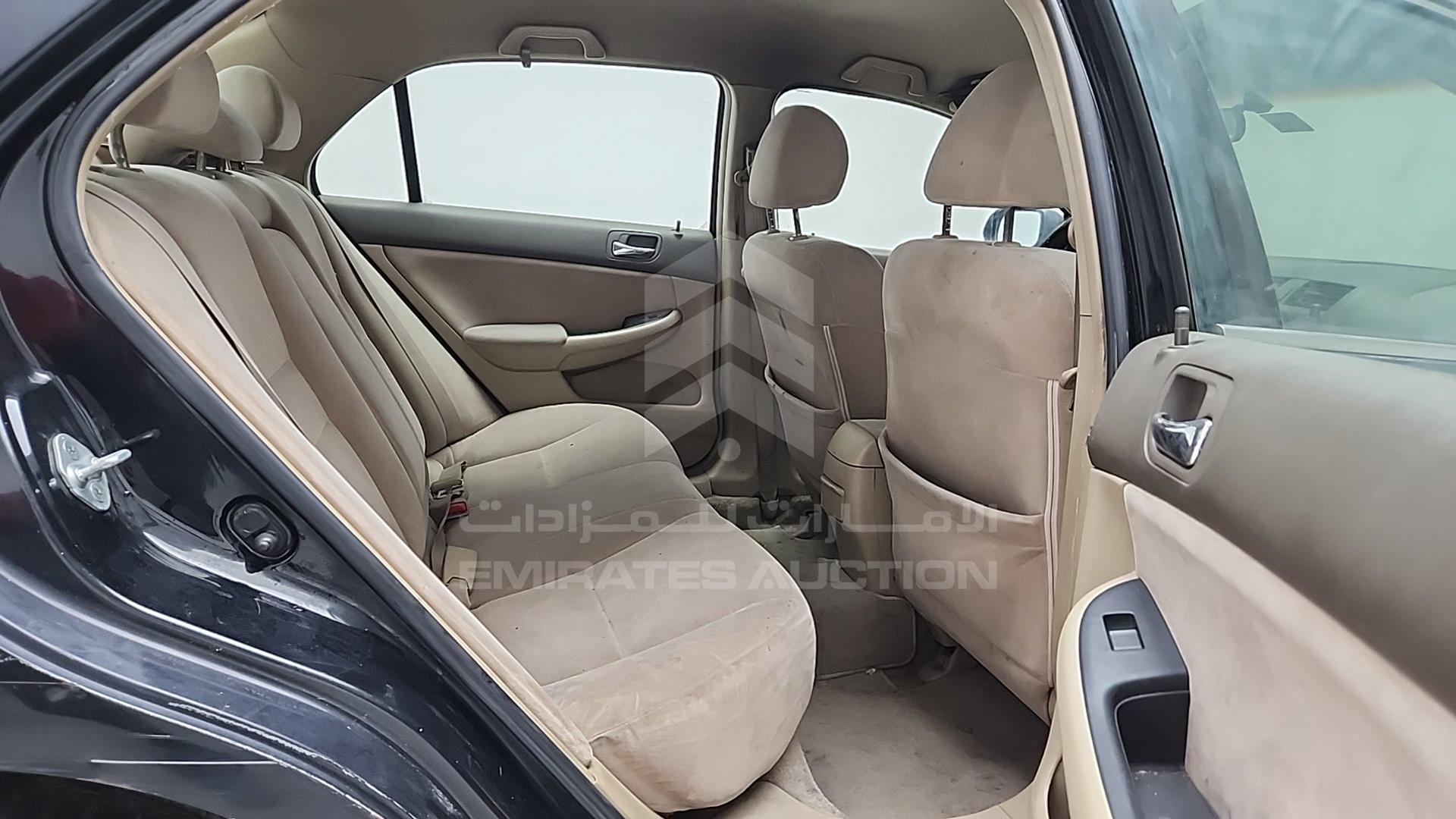 2007 HONDA ACCORD VIN: JHMCM56547C402578