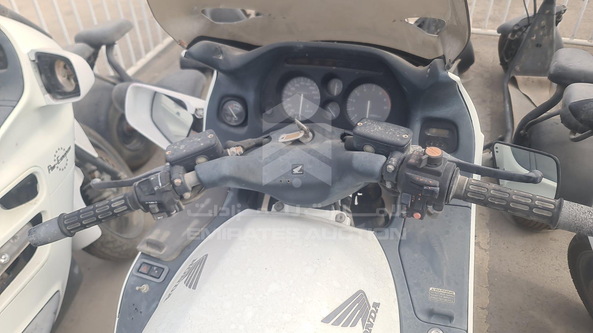 2003 HONDA MOTORBIKE VIN: JH2SC26C8YM100579