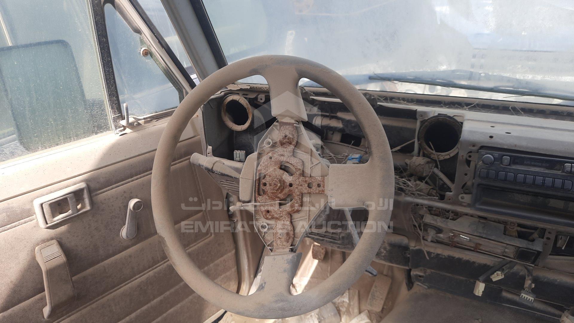 2005 TOYOTA LAND CRUISER VIN: JTFLB71J458008240