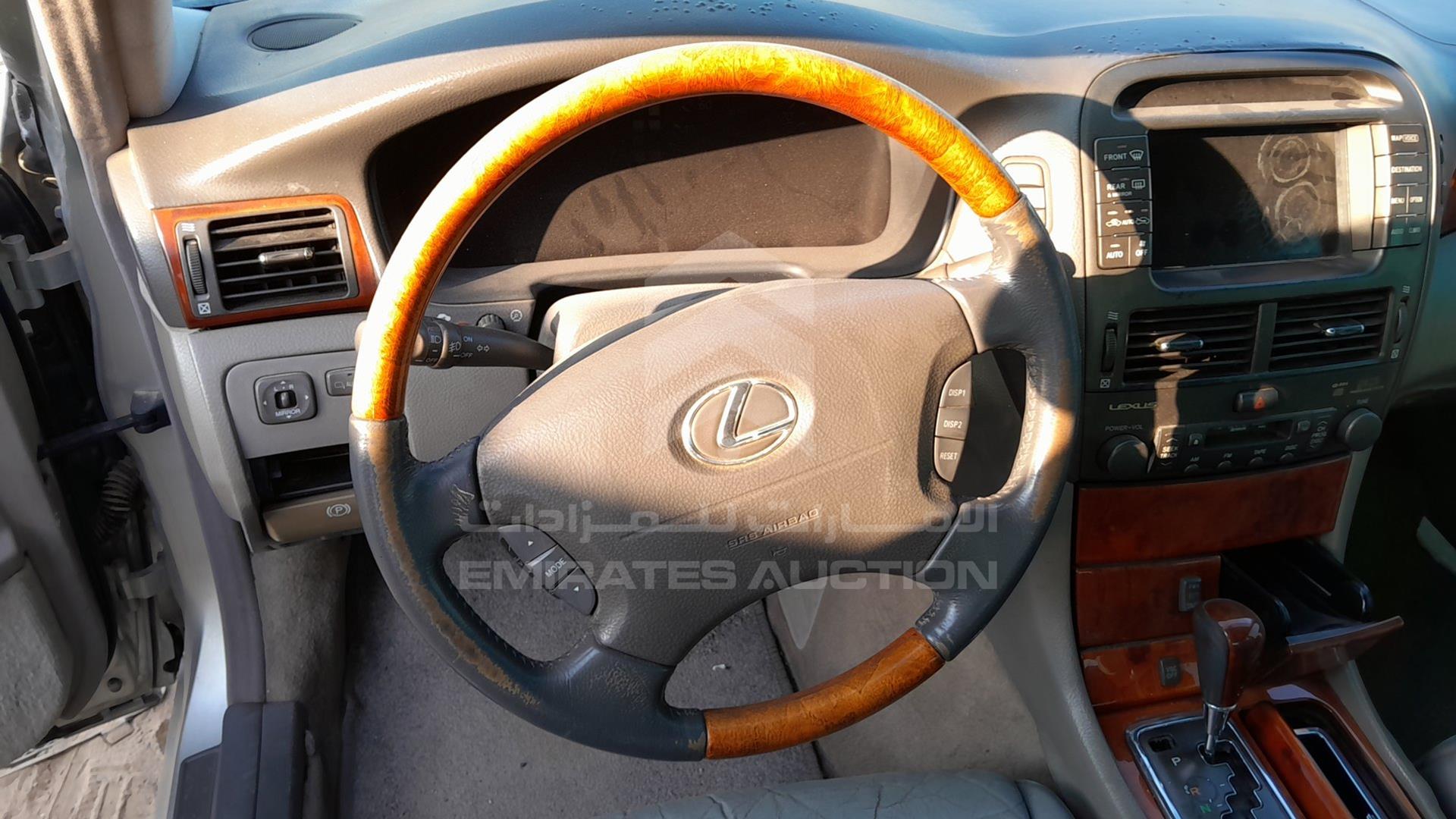 2002 LEXUS LS 430 VIN: JTHBN30F920077340