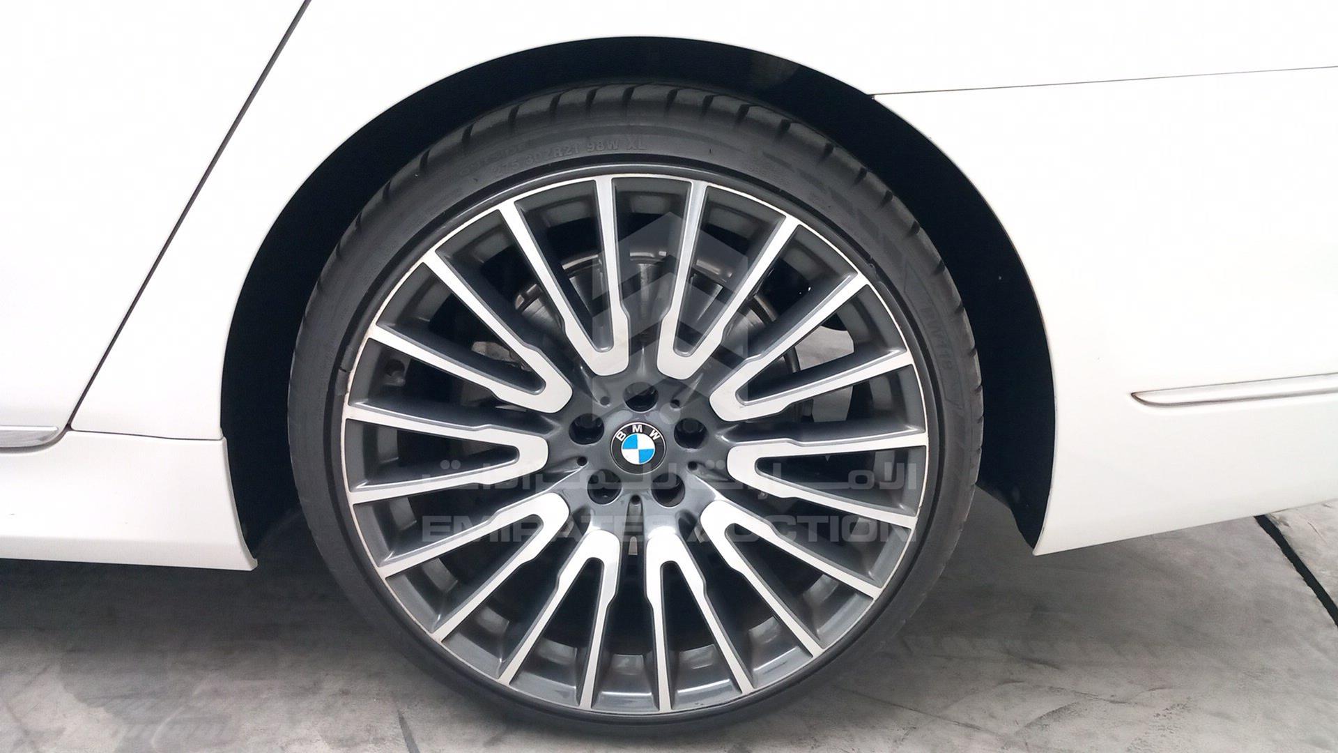 2017 BMW 740 LI VIN: WBA7E2108HG409051