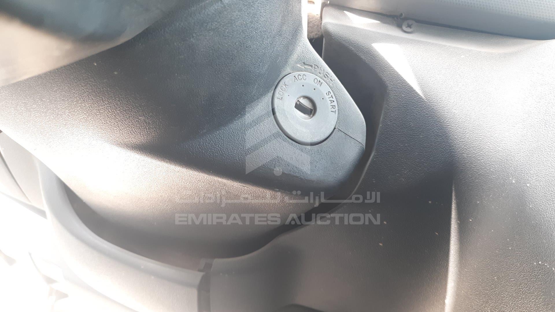 2009 TOYOTA HIACE VIN: JTFHX02P890040579