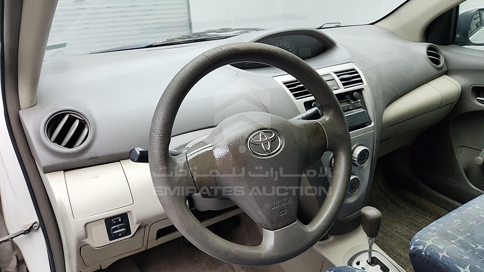 2009 TOYOTA YARIS VIN: JTDBW923094025814