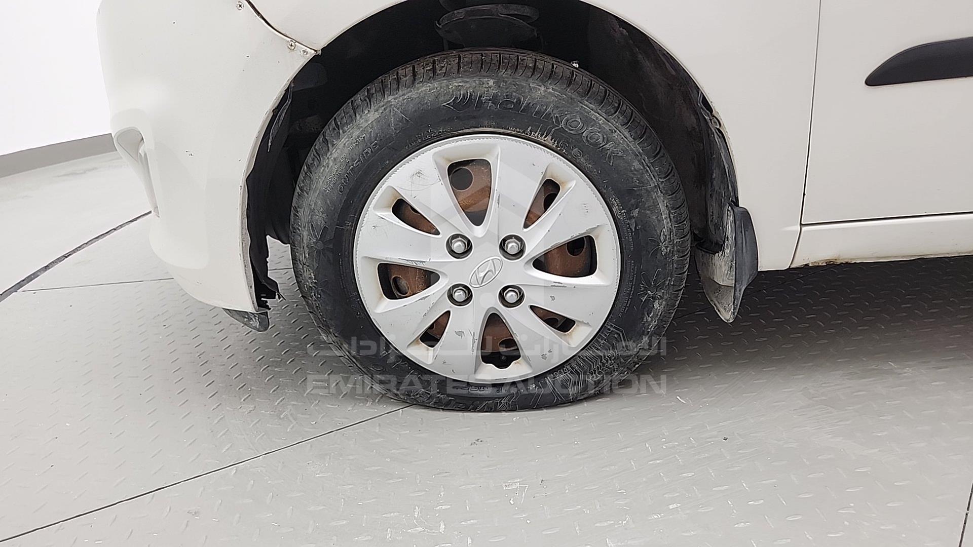 2015 HYUNDAI I10 VIN: MALAM51C3FM570457