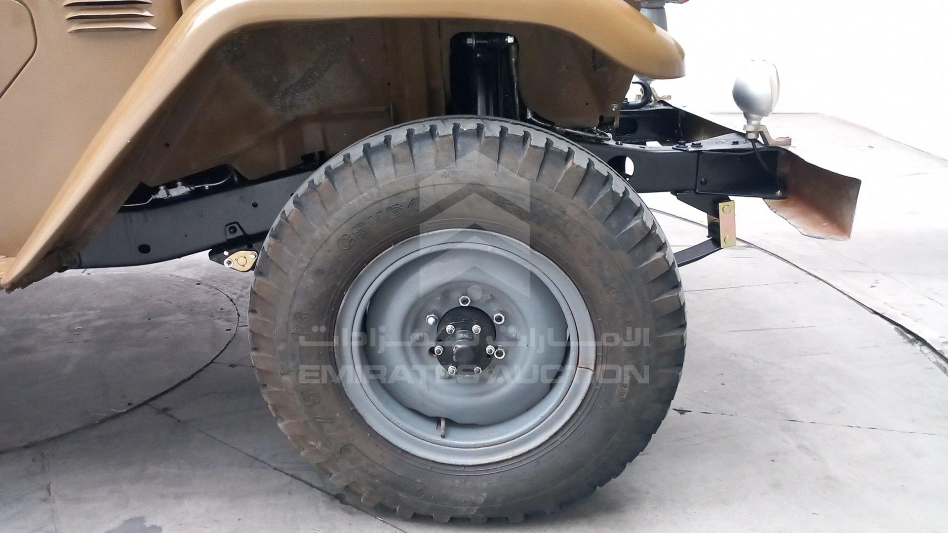 1980 TOYOTA LAND CRUISER VIN: FJ40325498