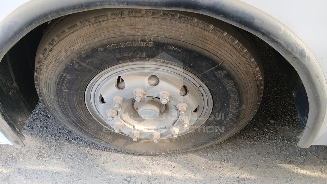 2016 Ashok Leyland Falcon — Front Left Tyre — Photo 32