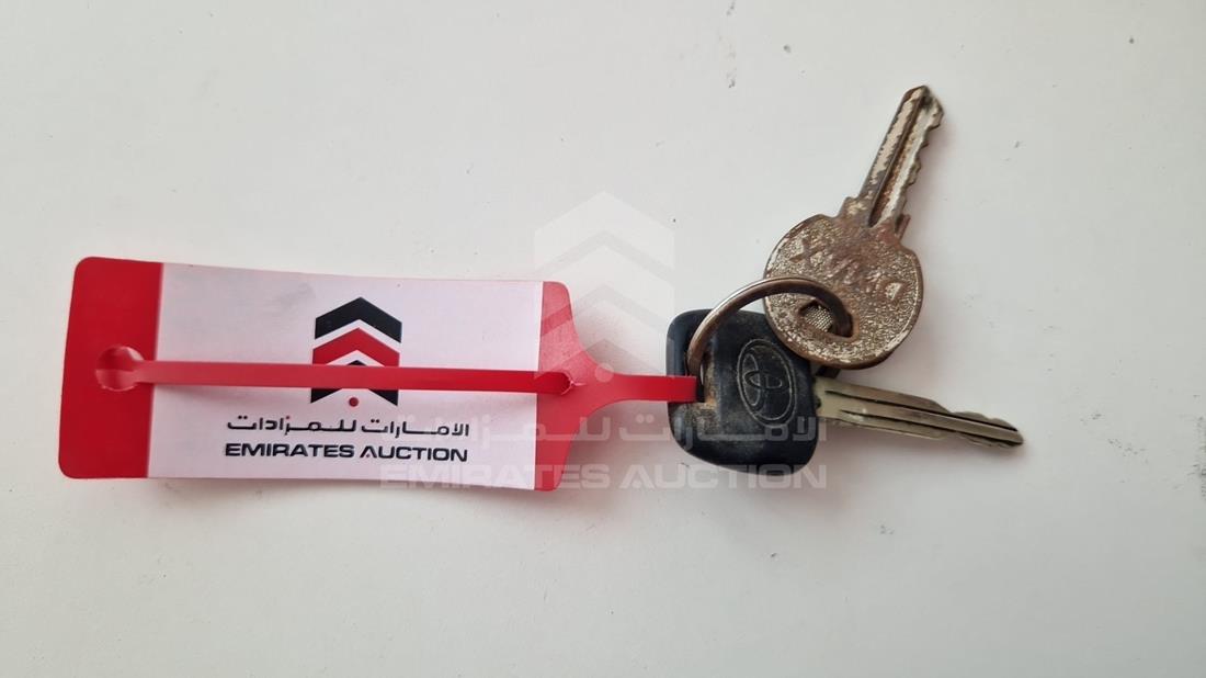 2001 Toyota Corolla — Keys — Photo 6