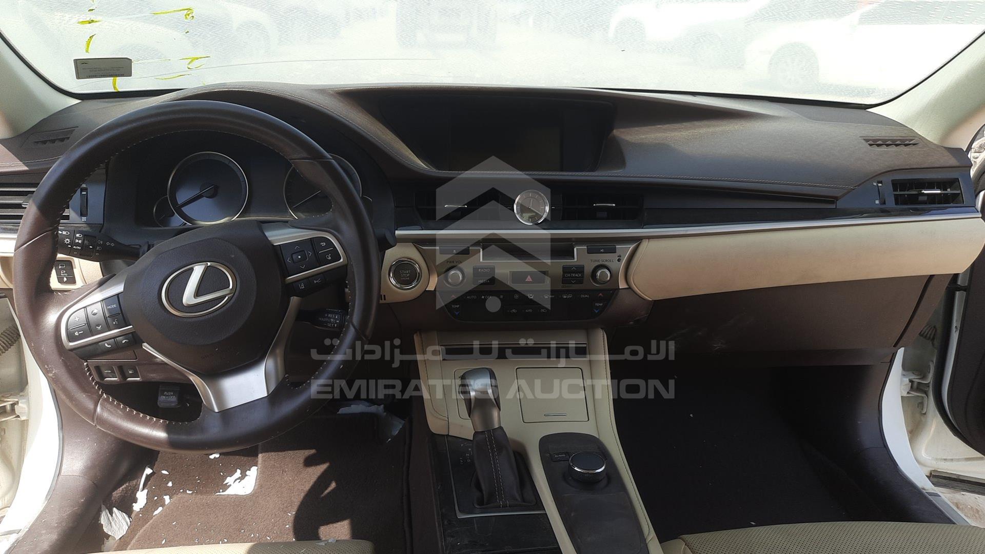 2016 LEXUS IS 250 VIN: JTHBJ1GG0G2084302