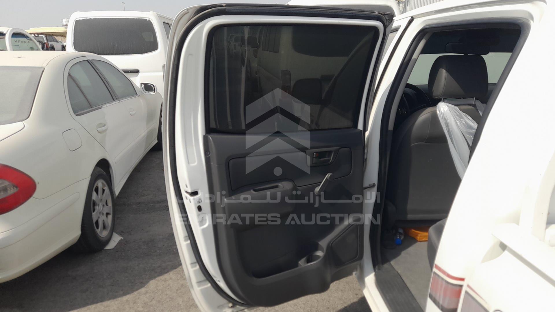 2014 TOYOTA HILUX VIN: MR0EX12G0E2347200