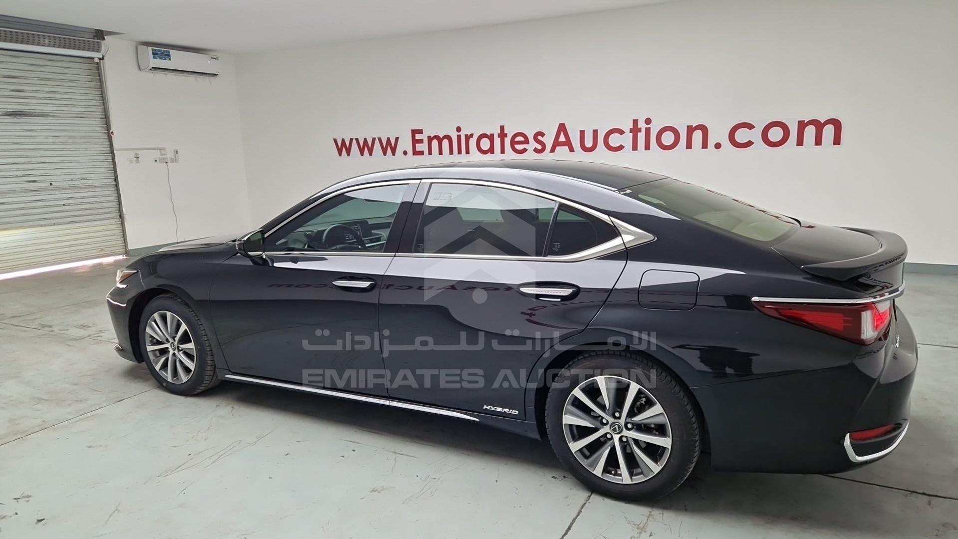 2021 LEXUS ES 300H VIN: JTHB21B15M2140116