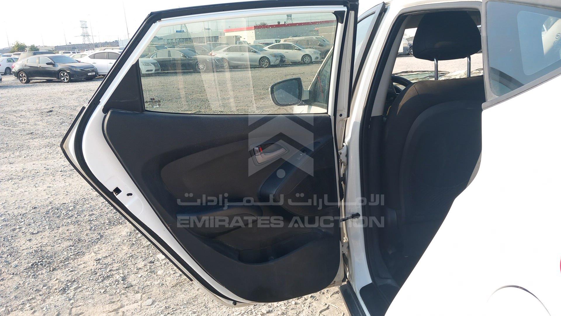 2014 HYUNDAI TUCSON VIN: KMHJT81E9EU828290
