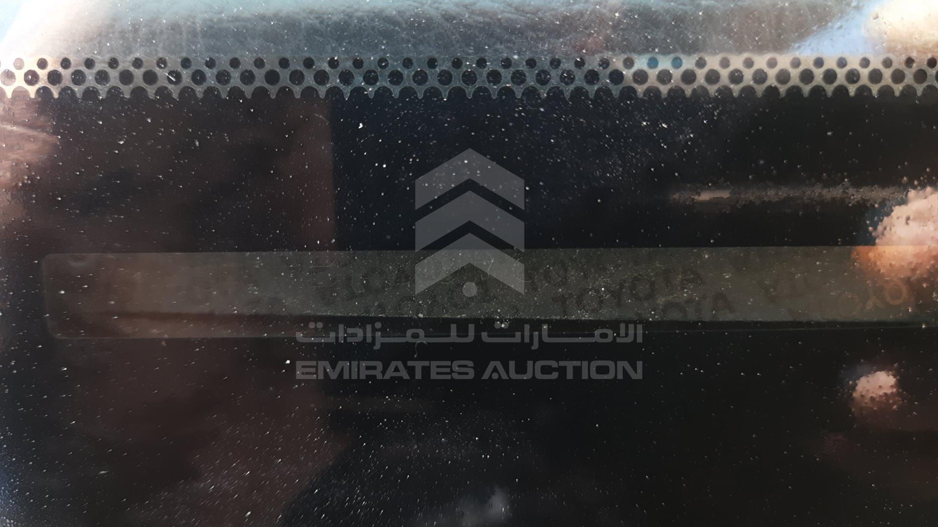 0 LEXUS LS 430 VIN: JTHBN30F600067684