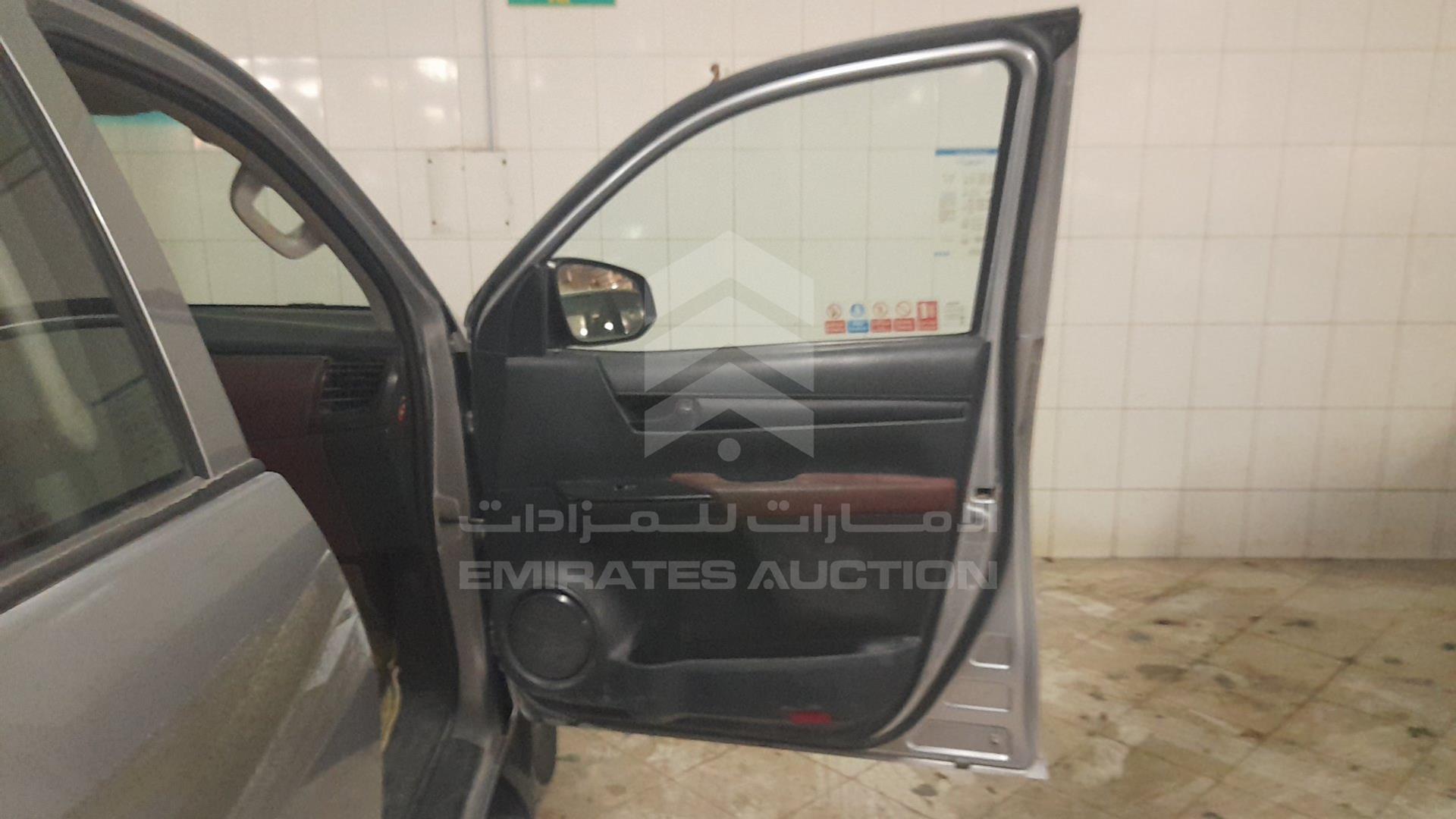 2017 TOYOTA HILUX VIN: MR0DX8CD1H0400317