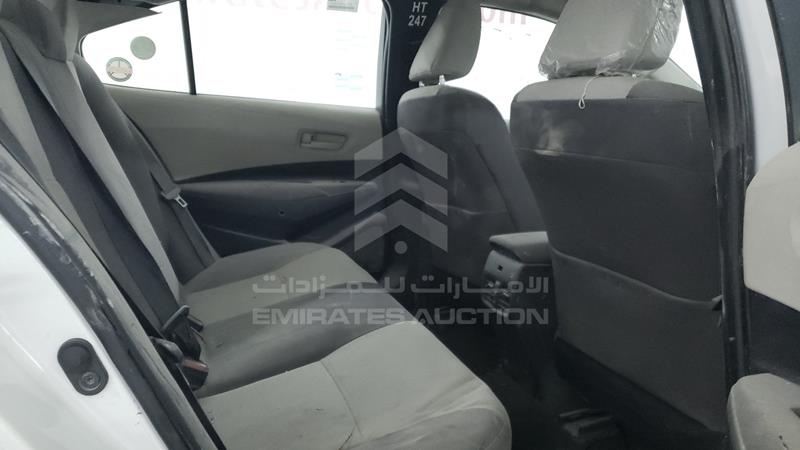 RKLBA0BE3L1000705 Auction: EmiratesAuction Lot: 405563 RKLBA0BE3L1000705 Toyota Corolla 2020 WHITE Photo 18