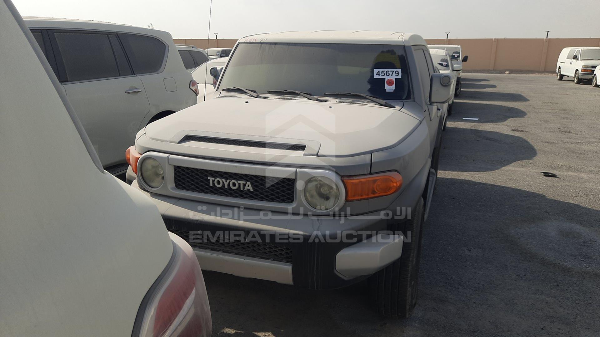 2014 TOYOTA FJ CRUISER VIN: JTEBU11FXEK198065