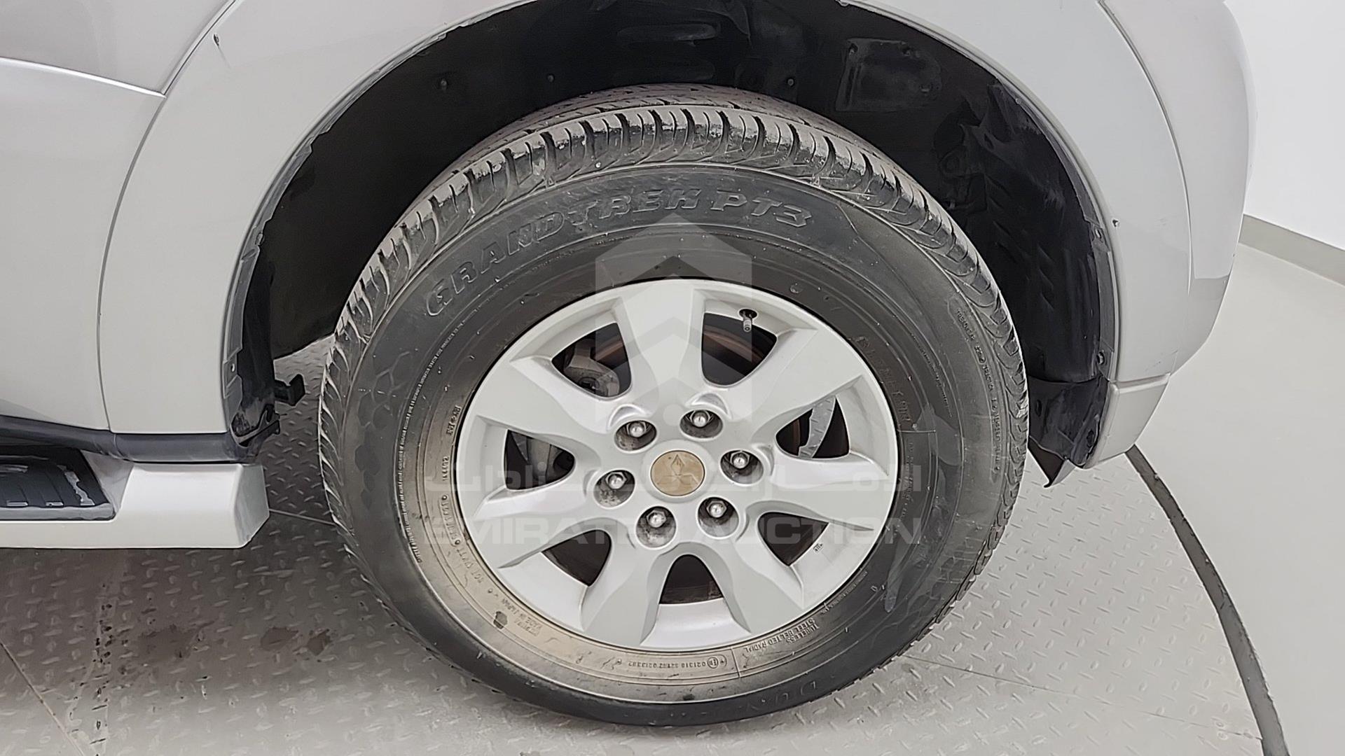 2020 MITSUBISHI PAJERO VIN: JE4MR62M7LJ713055