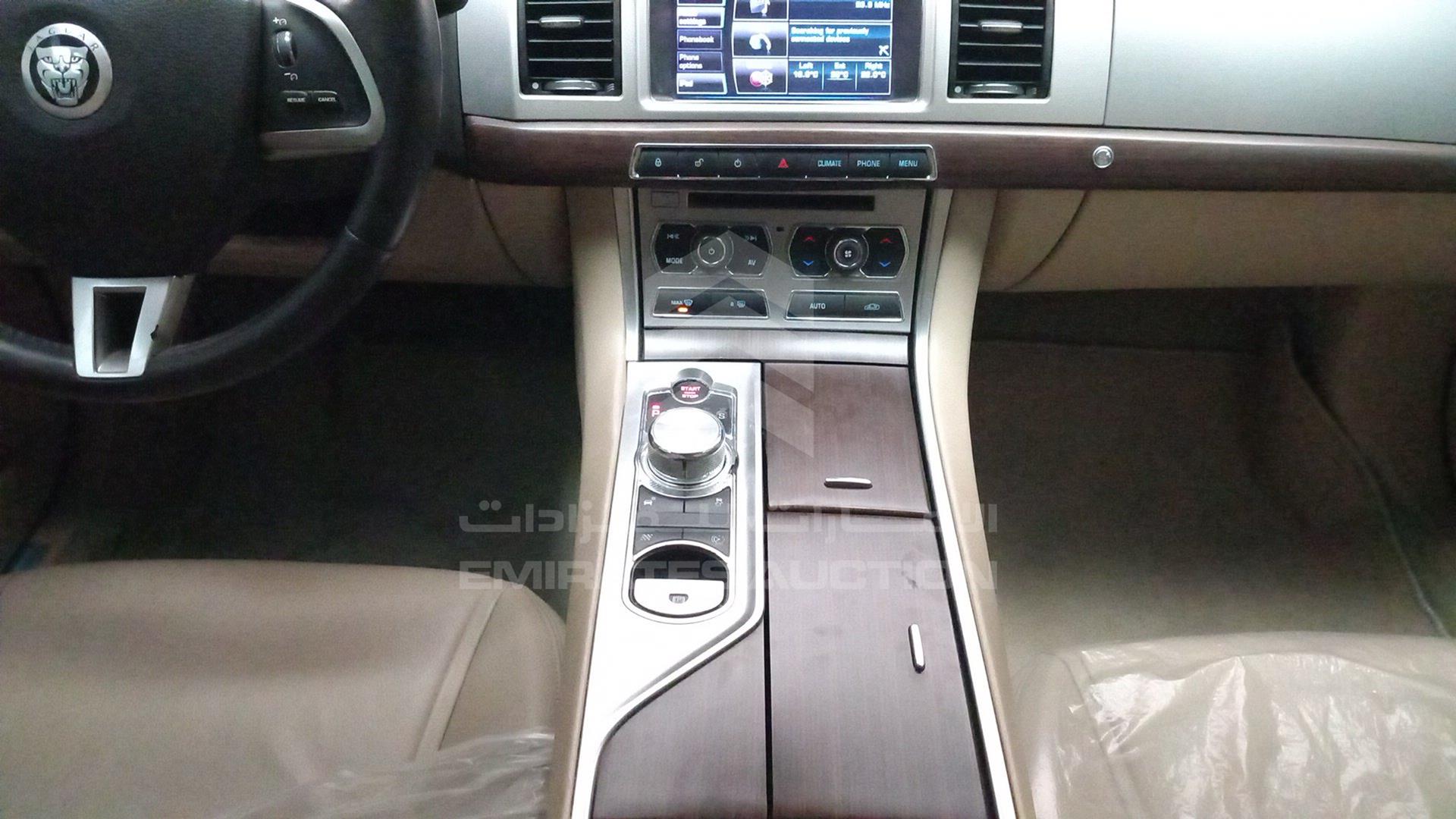 2013 JAGUAR XF VIN: SAJAA05A3D8S74353