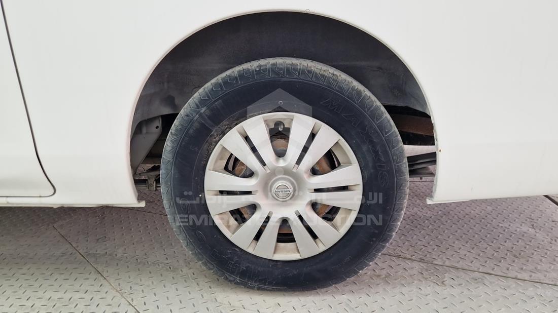 2014 Nissan Urvan — Rear Left Tyre — Photo 26