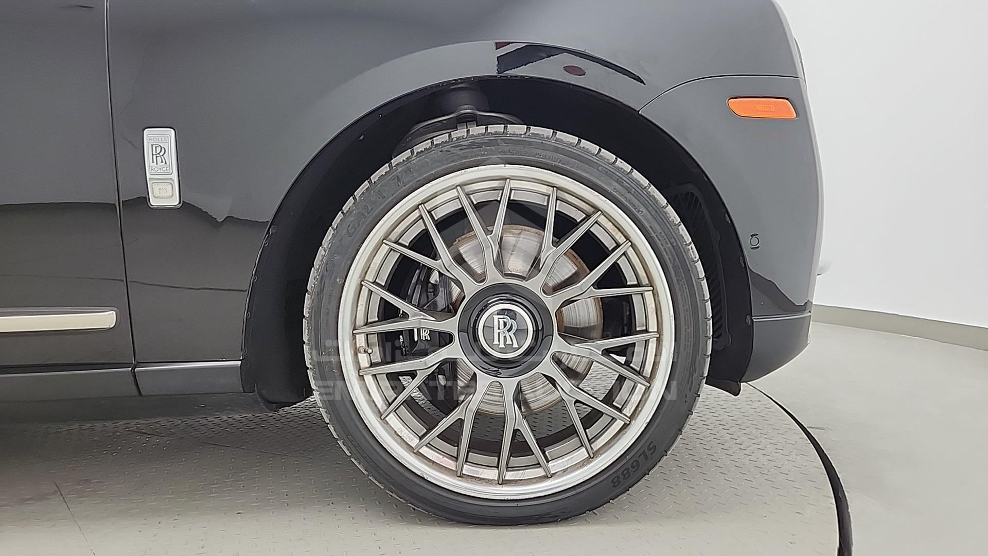 2019 ROLLS-ROYCE CULLINAN VIN: SLA689X58KU113934