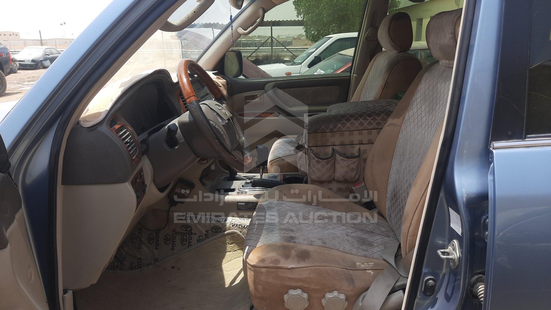 2005 TOYOTA LAND CRUISER VIN: JTEHT05J852069778