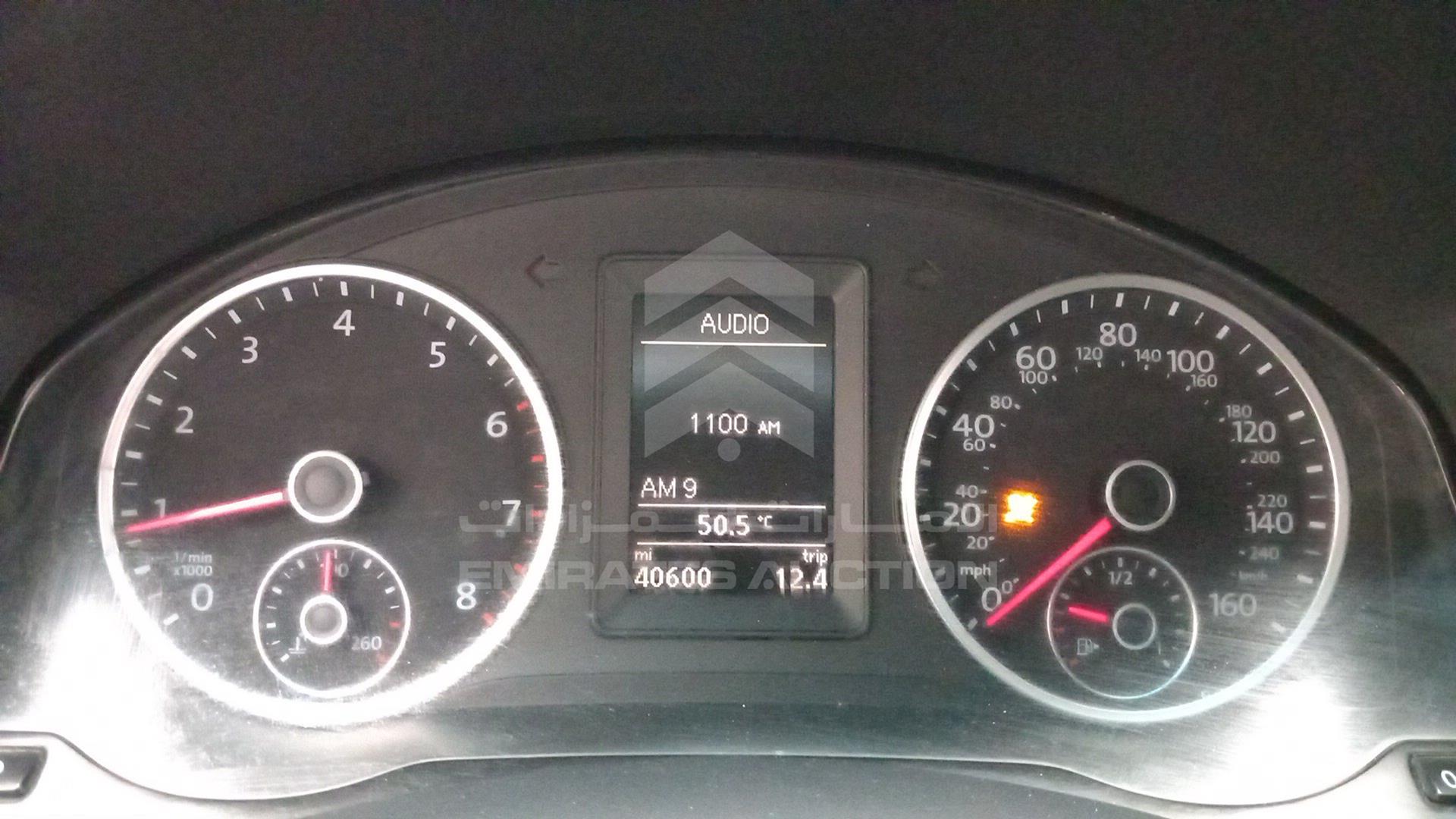 2017 VOLKSWAGEN TIGUAN VIN: WVGAV7AX1HK045504