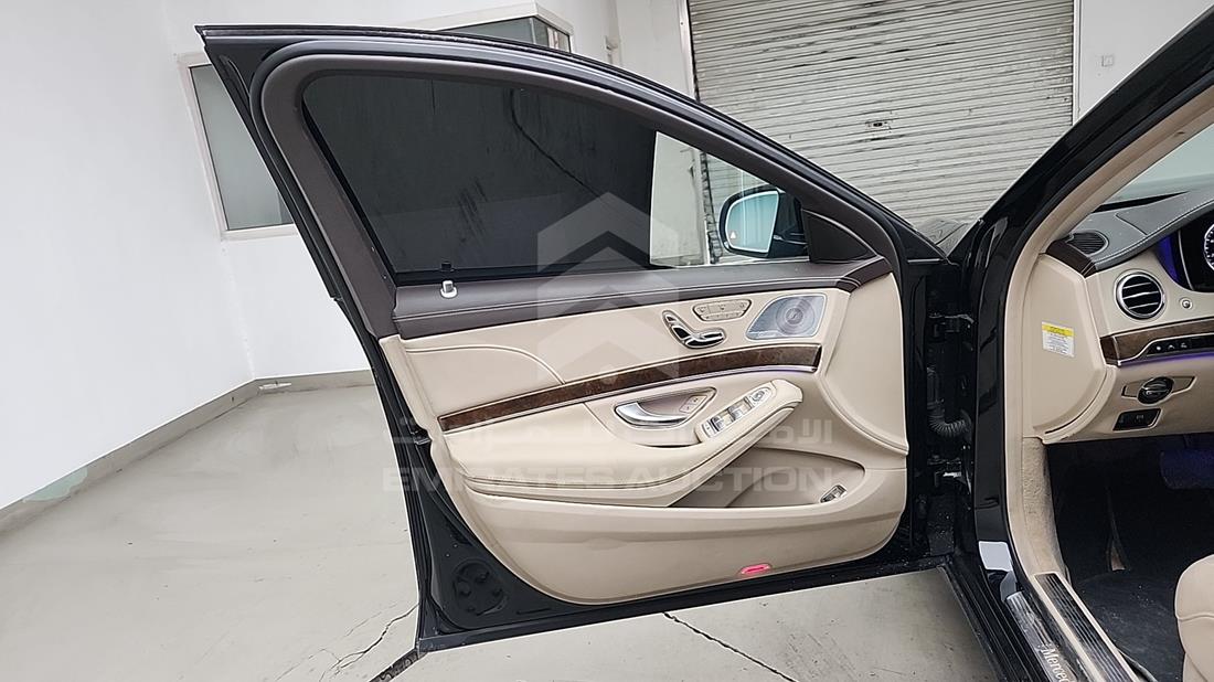 مرسيدس اس 550 2014 — الباب الأمامي الأيسر — صورة 13