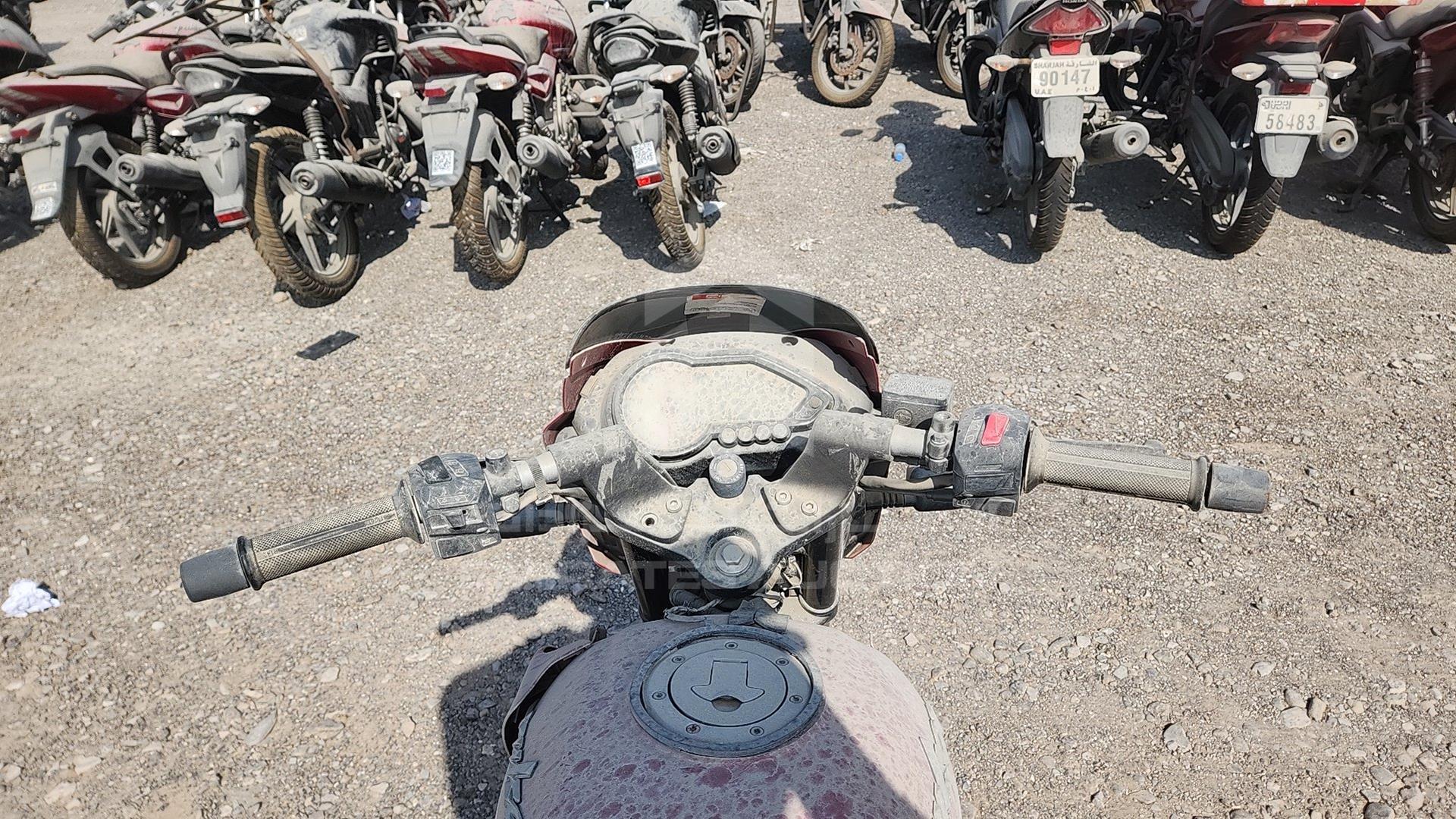 0 BAJAJ PULSAR VIN: MD2A11CX6LCE59856