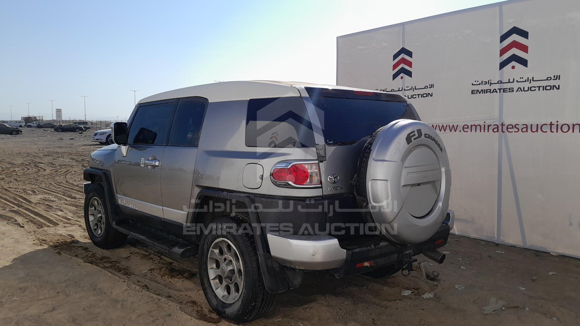 2011 TOYOTA FJ CRUISER VIN: JTEBU11F9BK101045