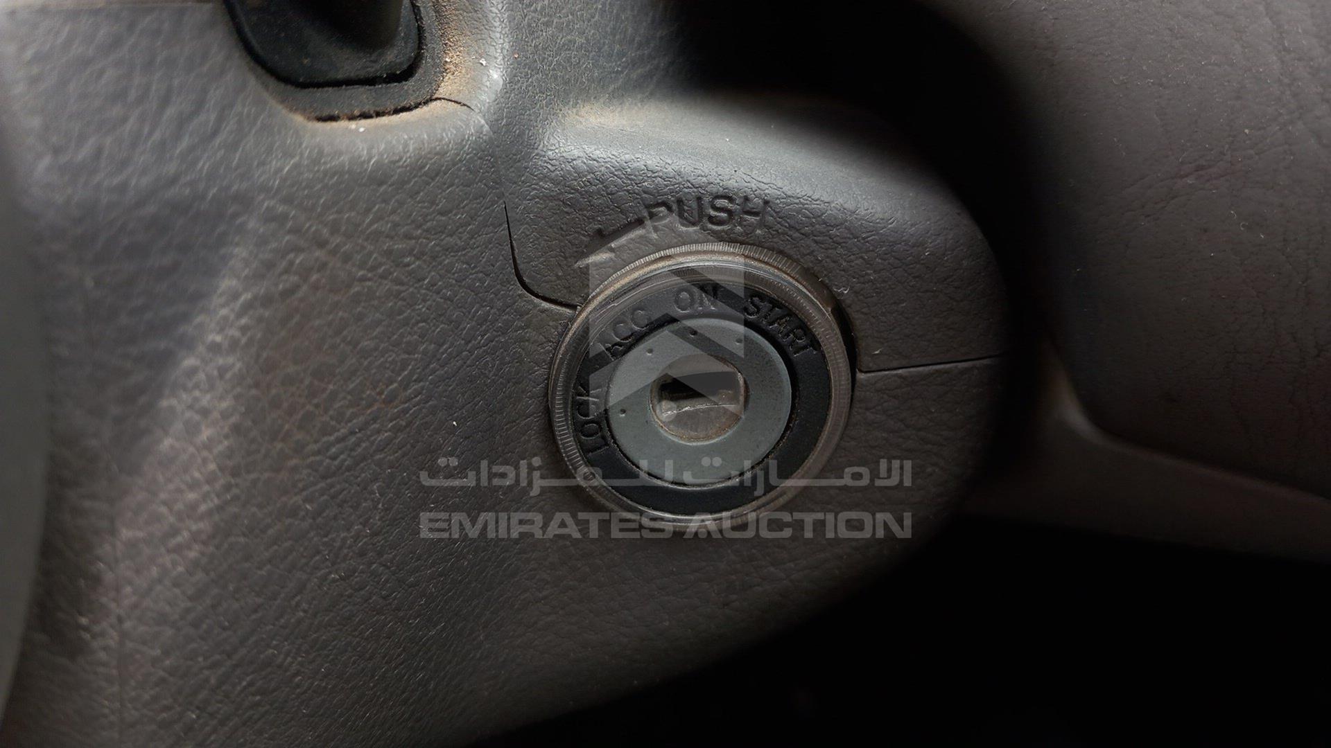 2005 TOYOTA CAMRY VIN: 4T1BE32K95U636549