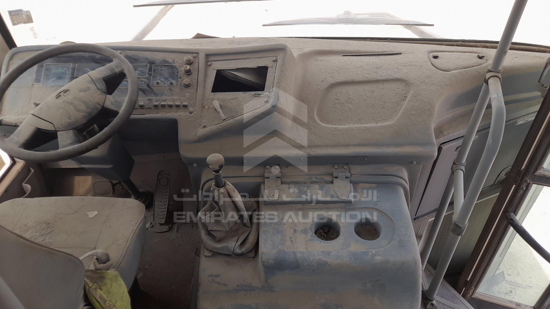 2017 TATA LPO1618 VIN: MAT449252H0L00394