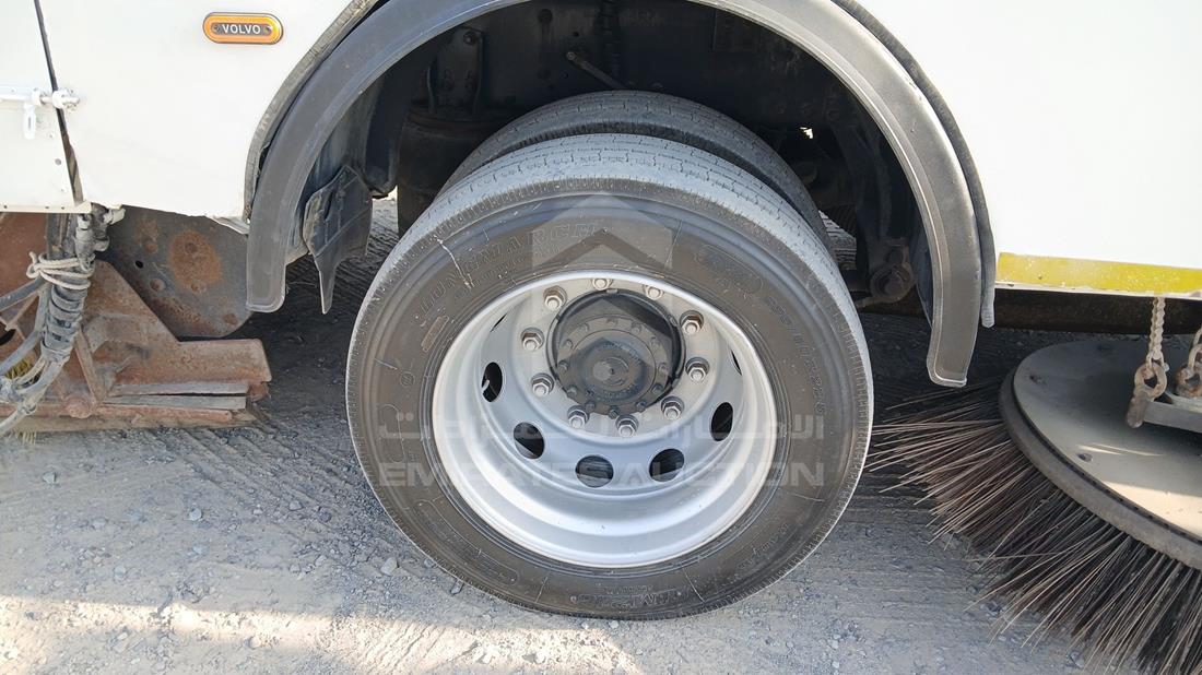 2016 Volvo FL240 — Rear Right Tyre — Photo 45