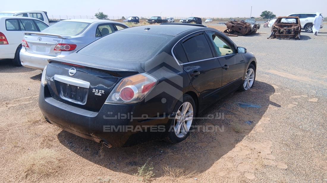 نيسان التيما 2010 — الزاوية الخلفية اليمنى — صورة 7