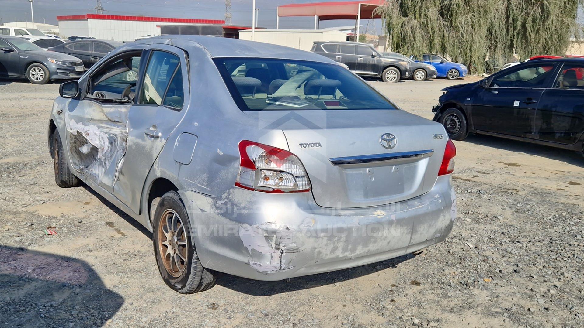 2007 TOYOTA YARIS VIN: JTDBW923471062749