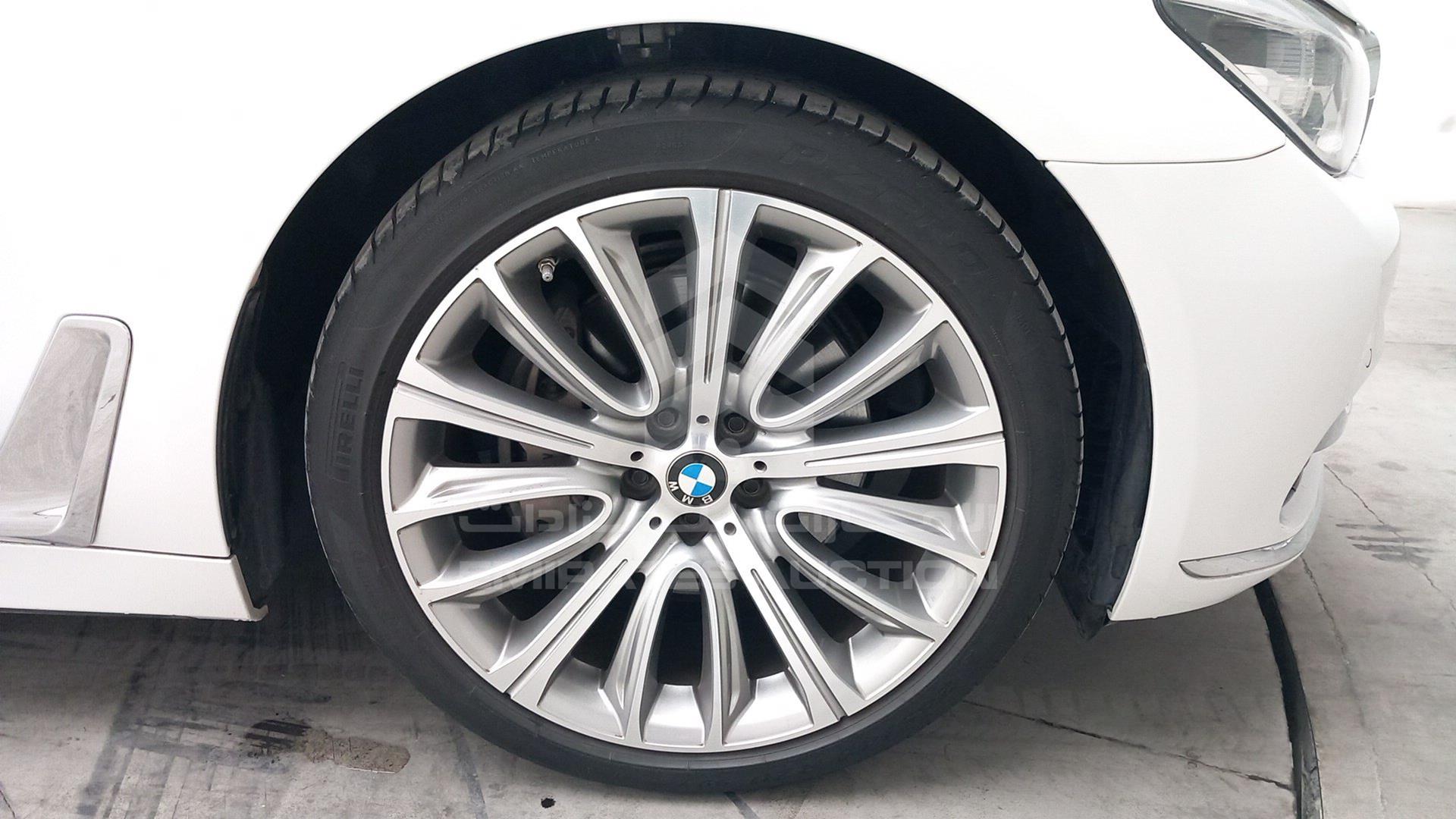 2017 BMW 740 LI VIN: WBA7E2107HG408800