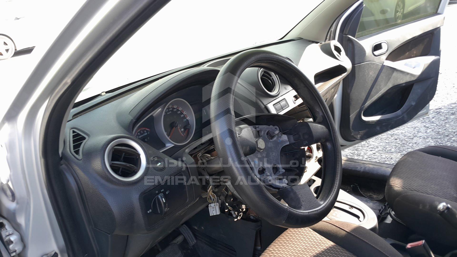 2011 FORD FIGO VIN: MAJTJ21D2BAE39004