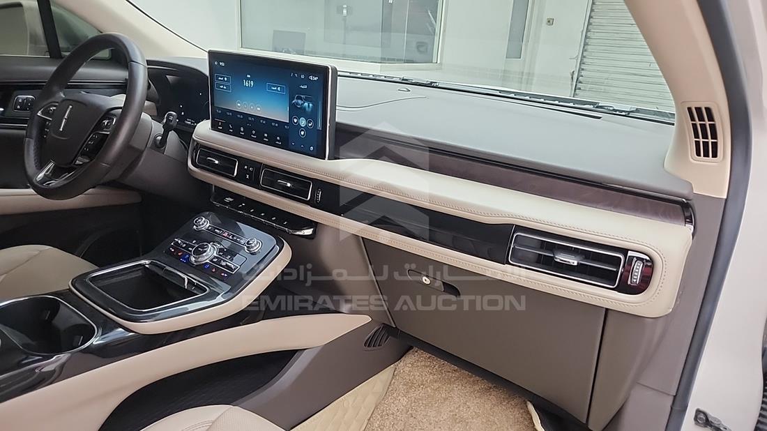 2023 Lincoln Nautilus — Front Right Passenger Dashboard View — Photo 32