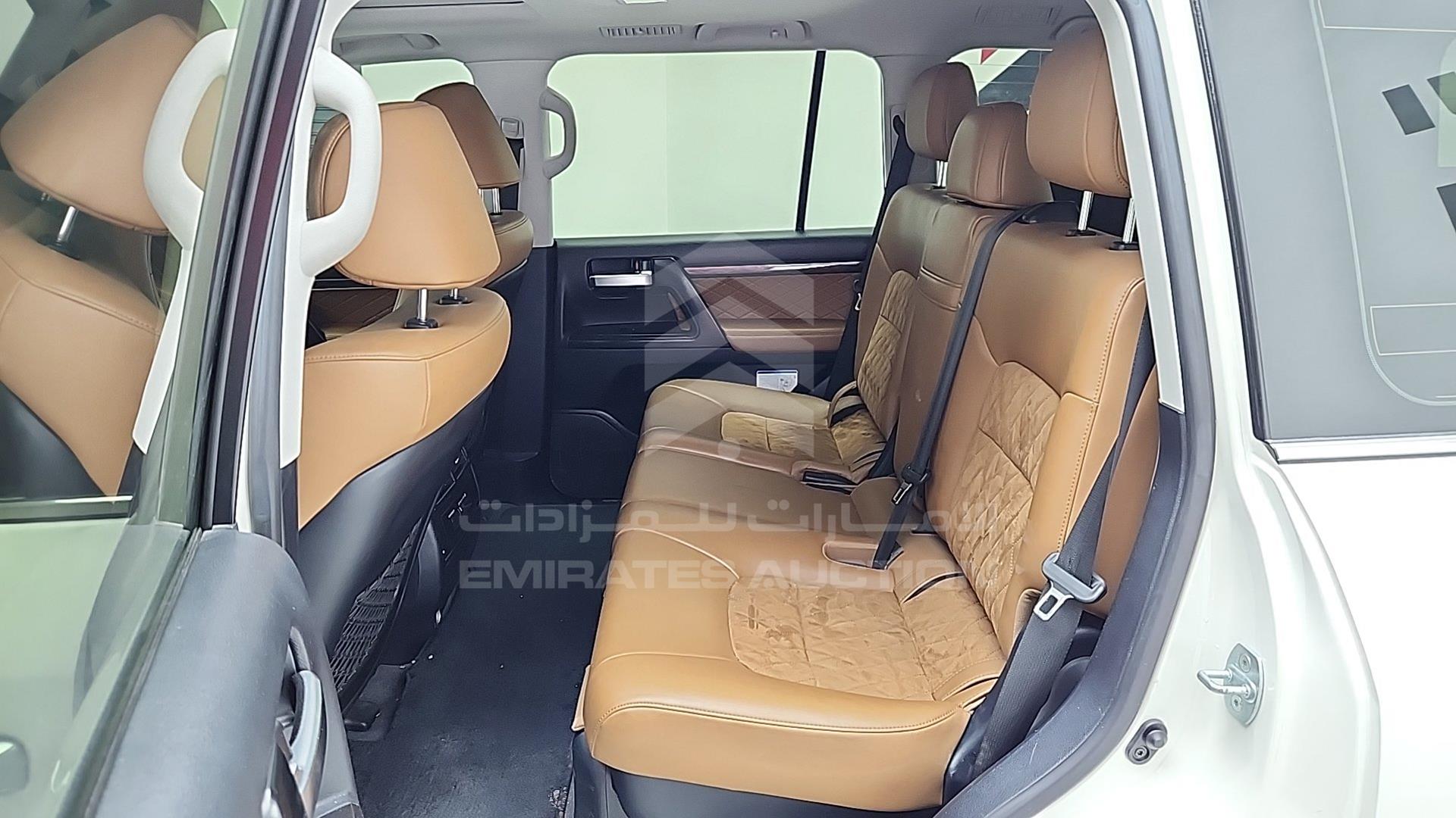 2021 TOYOTA LAND CRUISER VIN: JTMHX01J6M4225253