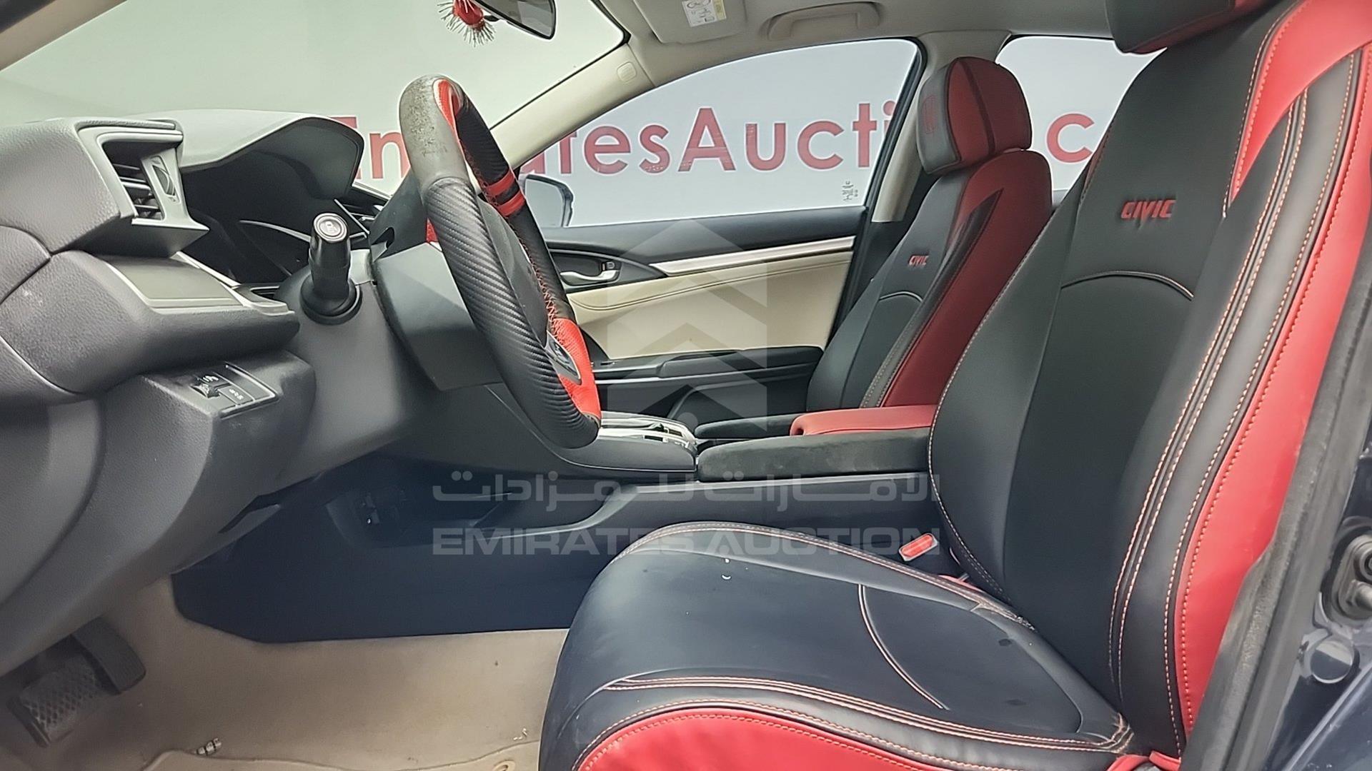 2018 HONDA CIVIC VIN: 19XFC2678JE450196