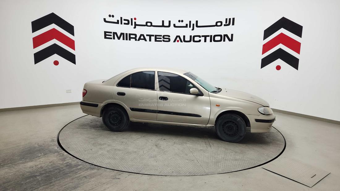 نيسان صني 2002 — الجانب الأيمن — صورة 39