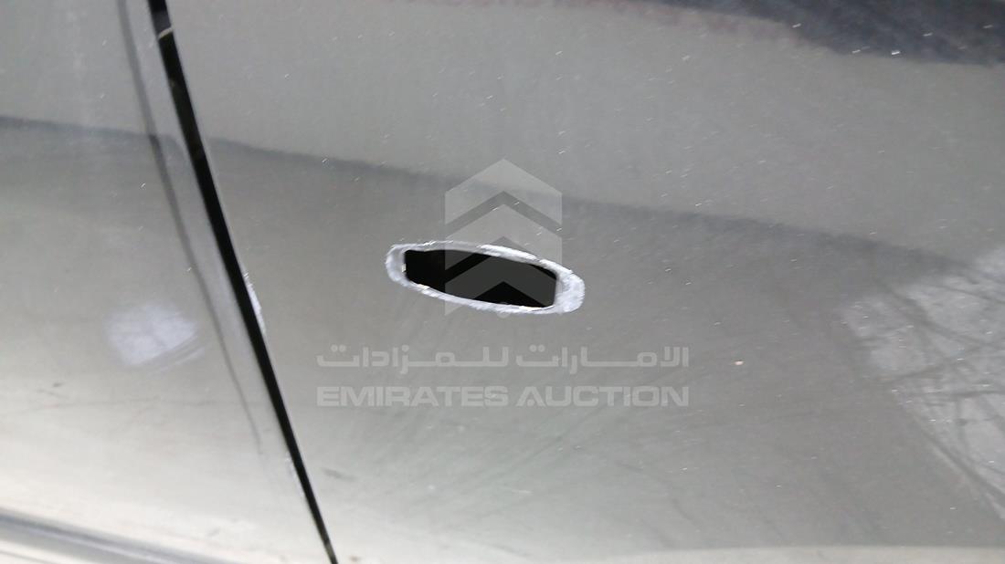 تويوتا ياريس 2015 — انبعاج — صورة 27