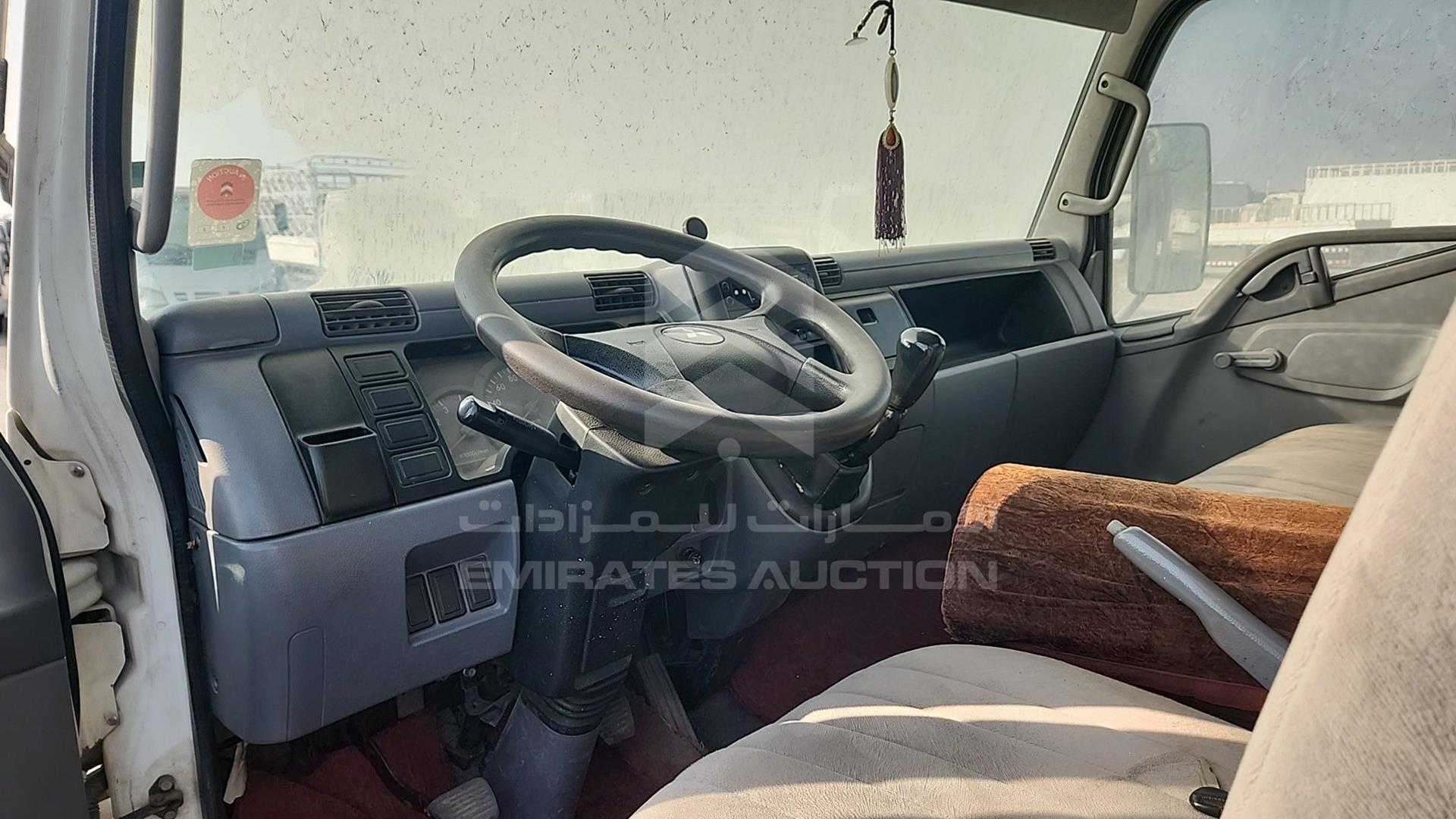 2016 MITSUBISHI CANTER VIN: JL7B6G1P8GK013818