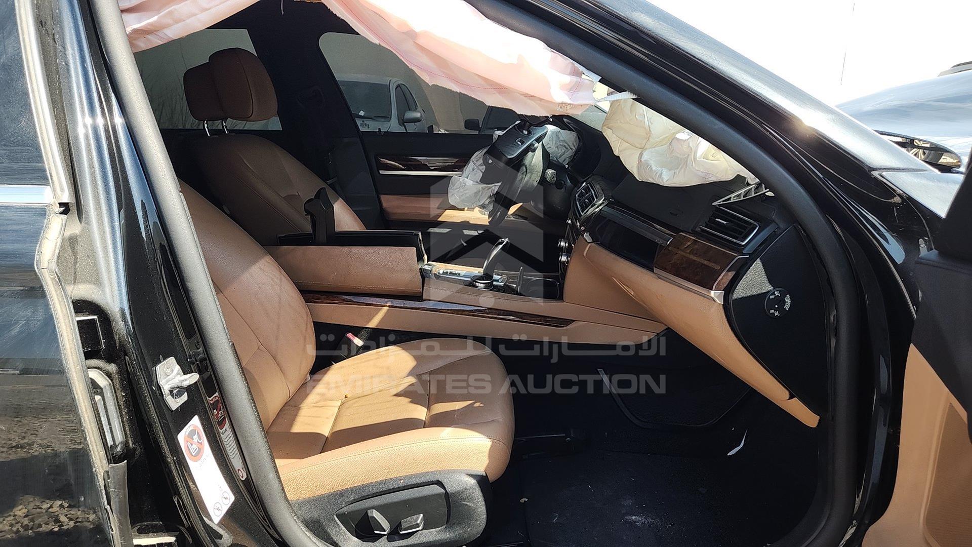 2015 BMW 730 VIN: WBAYE2102FD836762