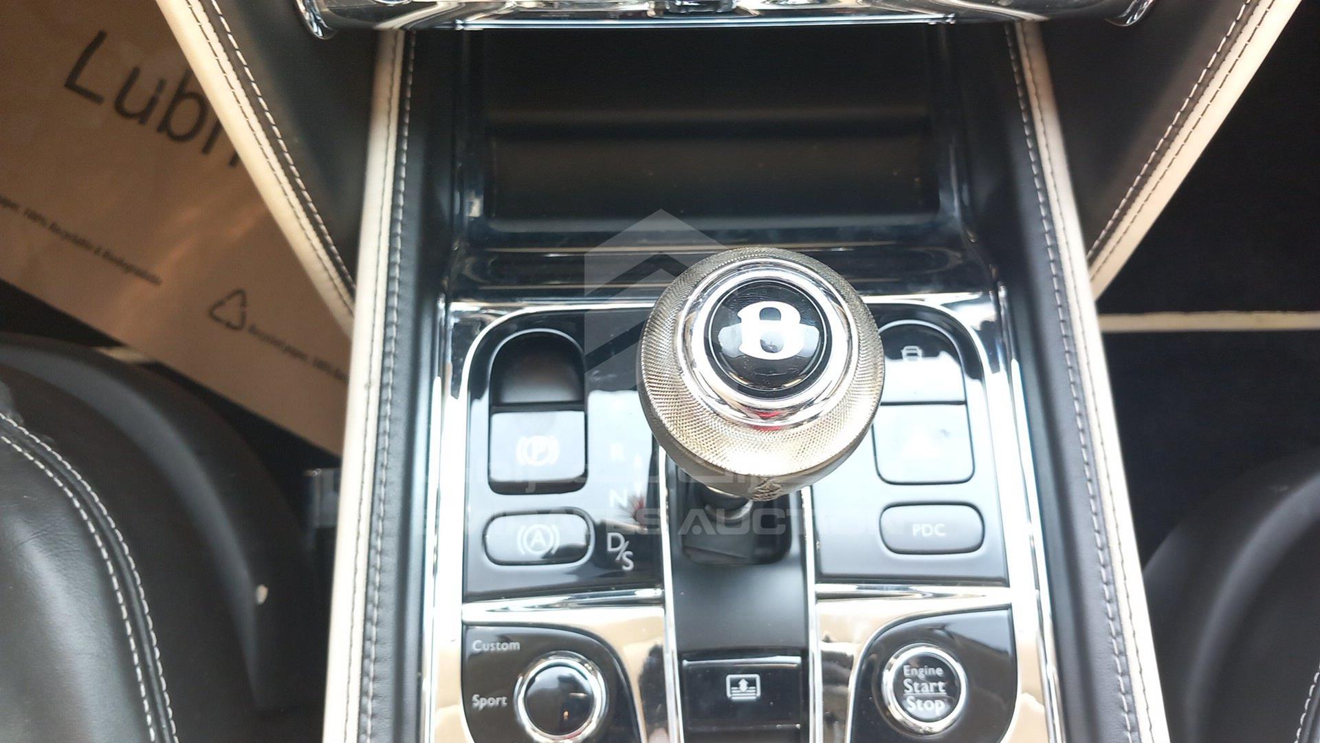 2016 BENTLEY MULSANNE VIN: SCBBE6ZH1GC002129