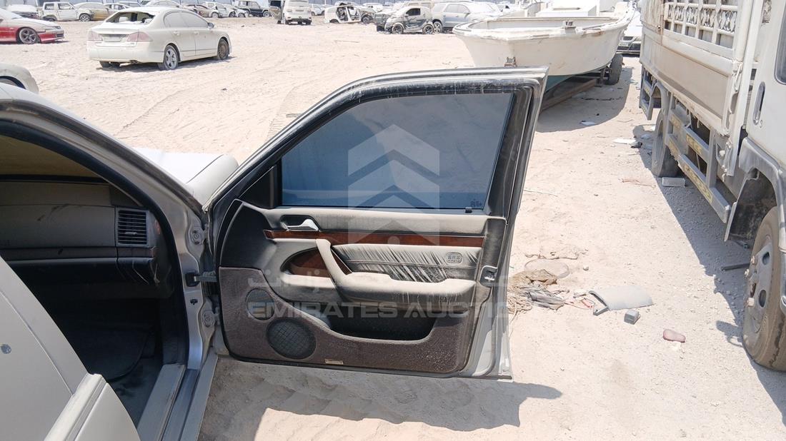 1998 Mercedes S 320 — Front Right Door — Photo 25