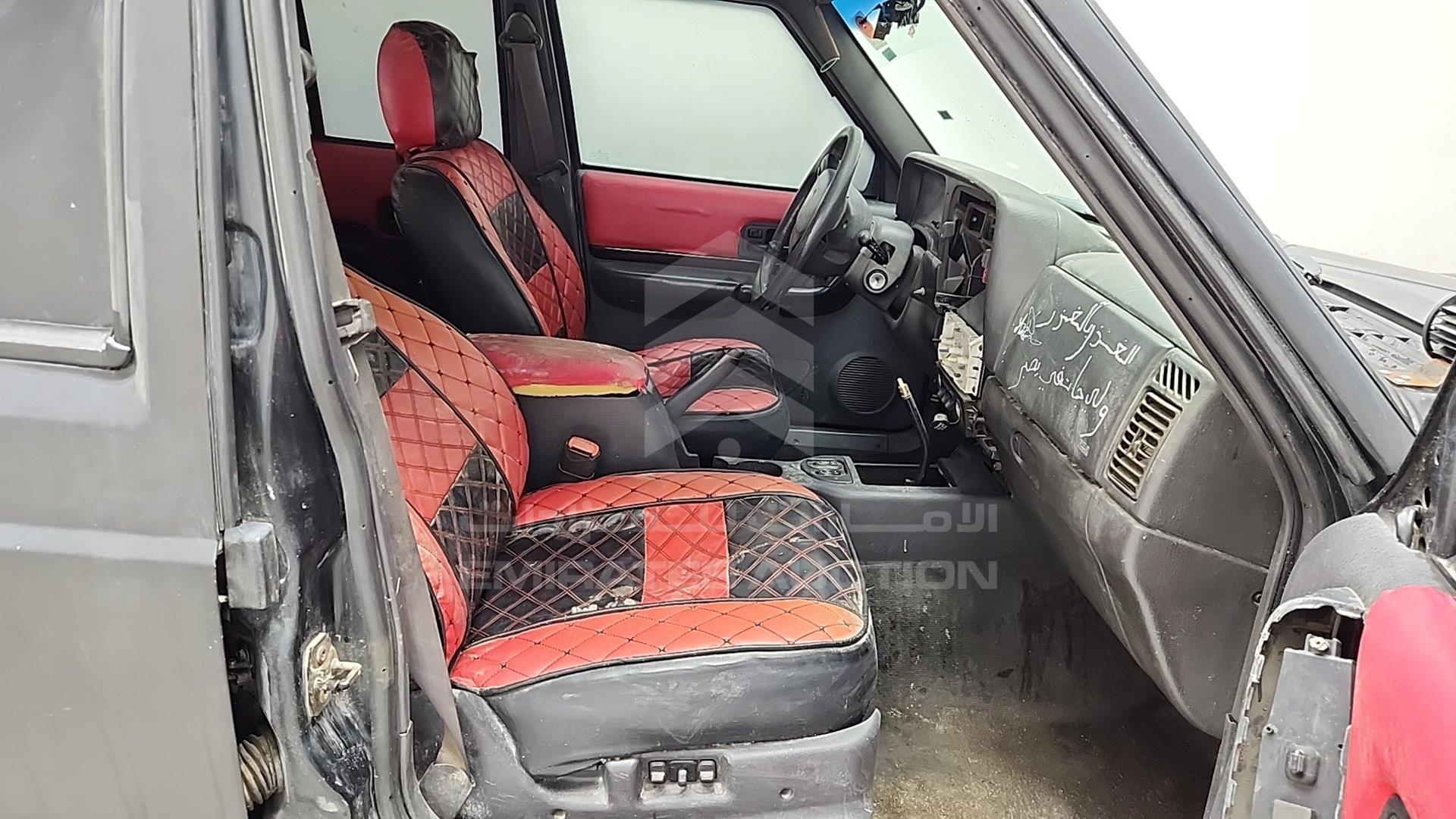 2001 JEEP CHEROKEE VIN: 1J4FT58S81L600635